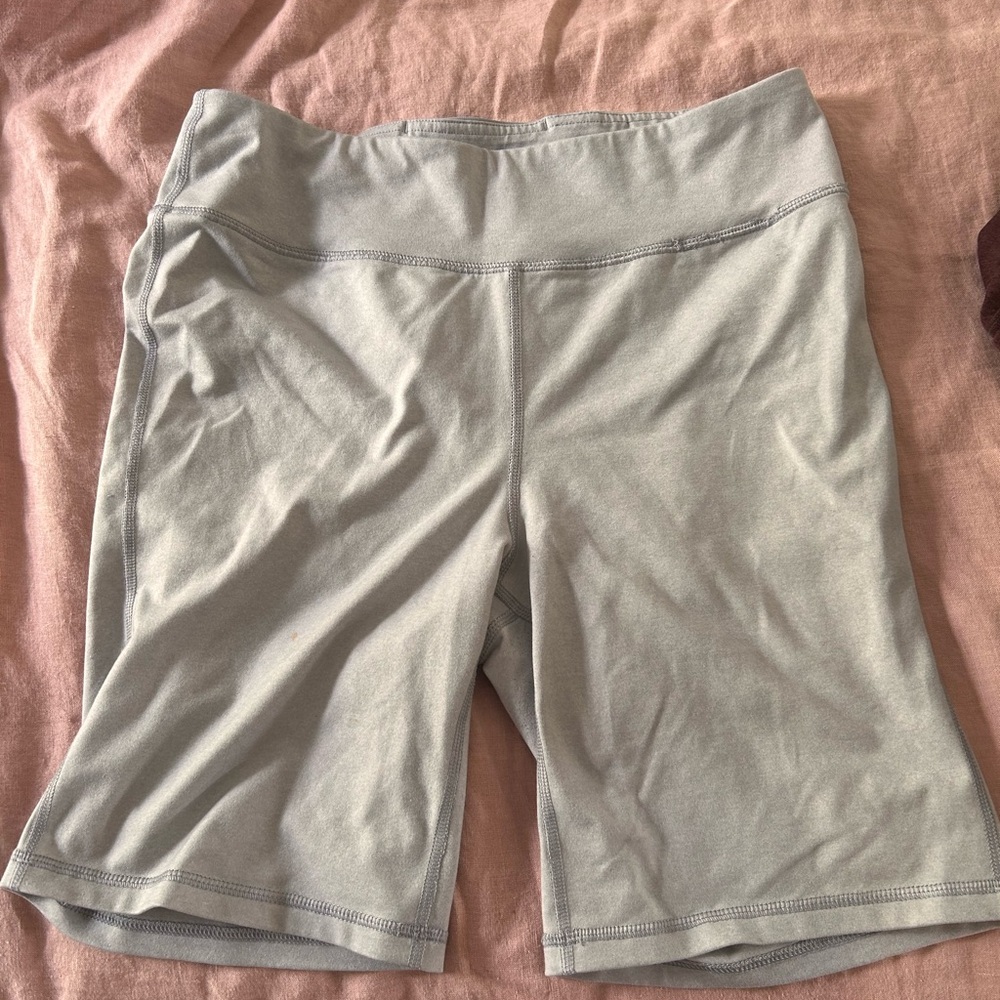 J. Crew light Gray Cloud Women's biking shorts 🚴‍♀️🚴‍♀️